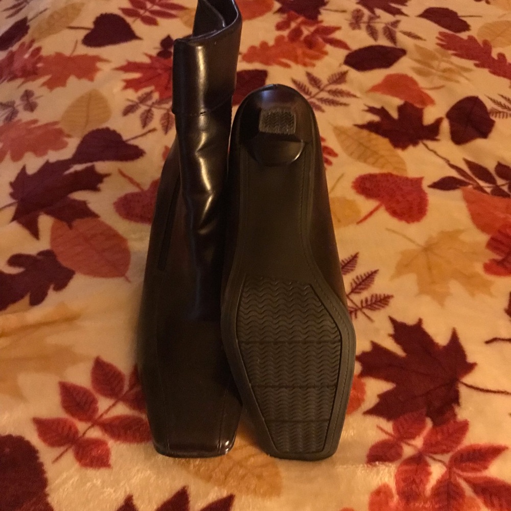 Boots - Picture 2 of 2